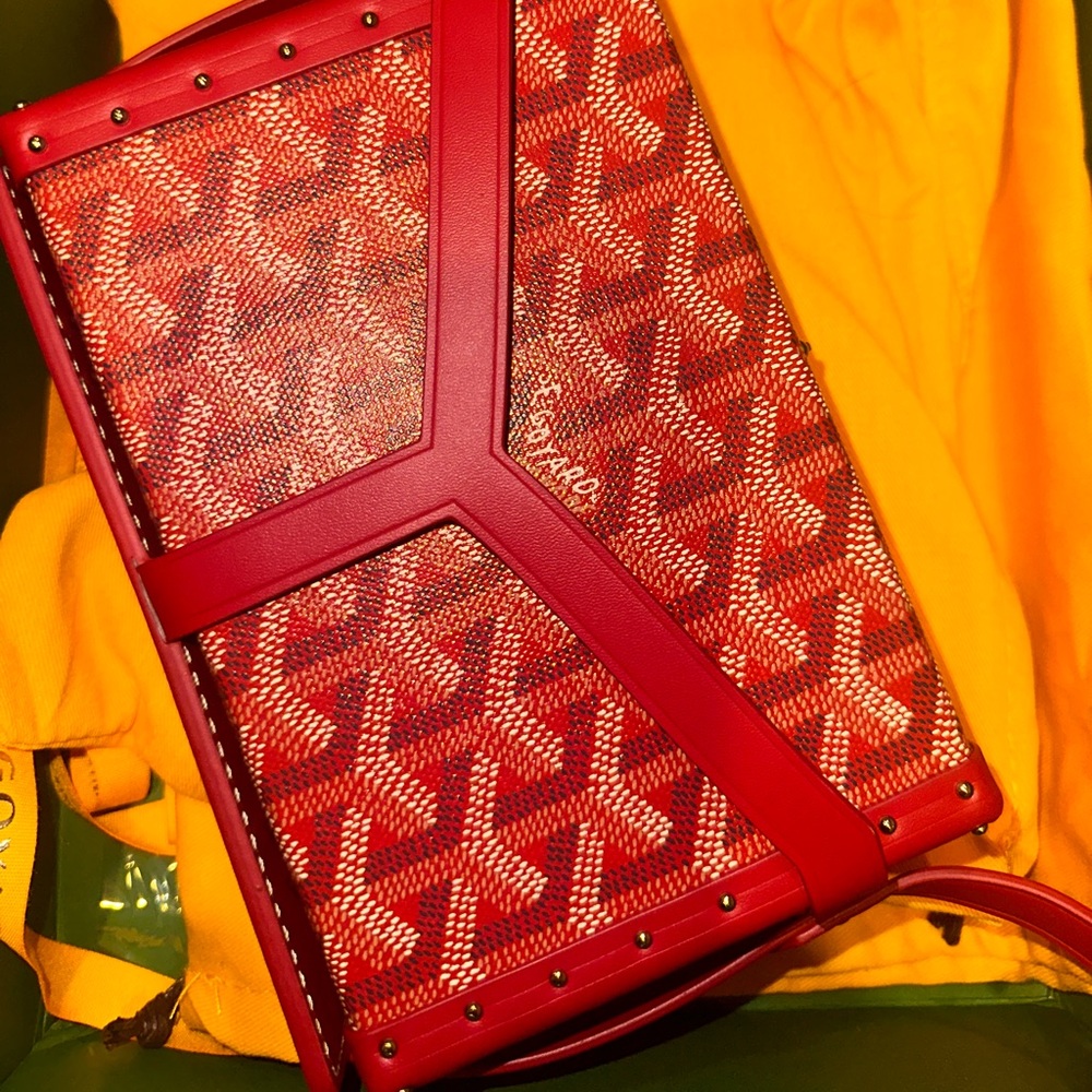 Goyard bag